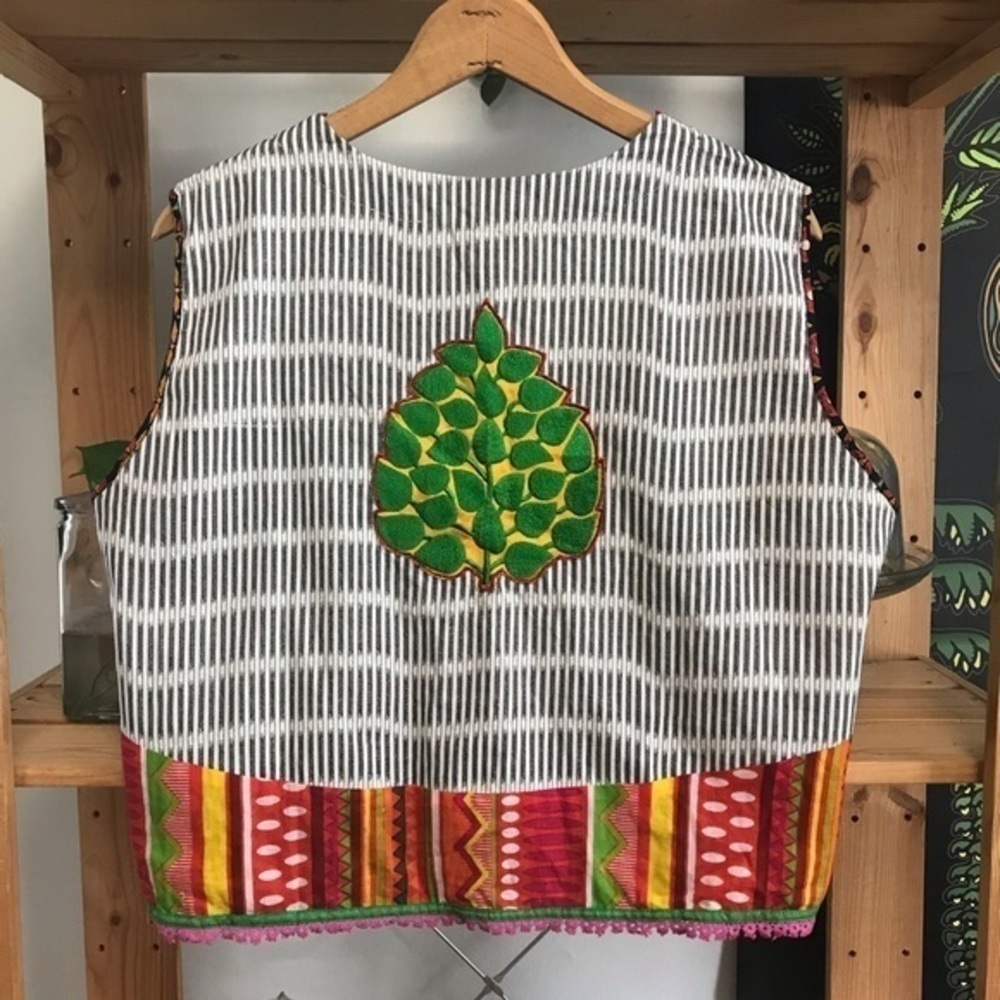 Anora Colorful Unique Boho Leaf Appliqué Vest Large - Picture 8 of 13